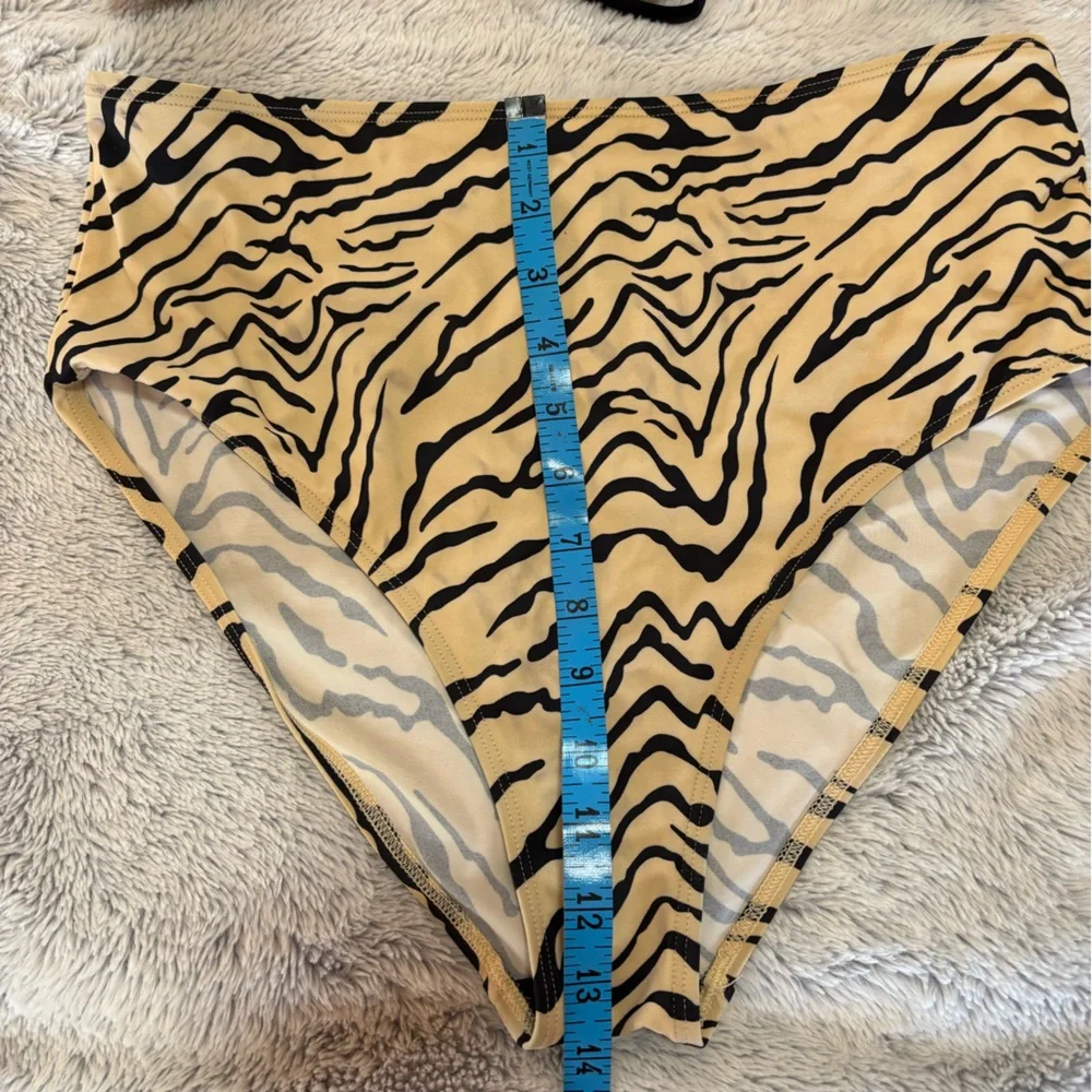 Venus Zebra Print Halter Bikini Set, top- size 8, bottom - size 10 - Picture 7 of 12